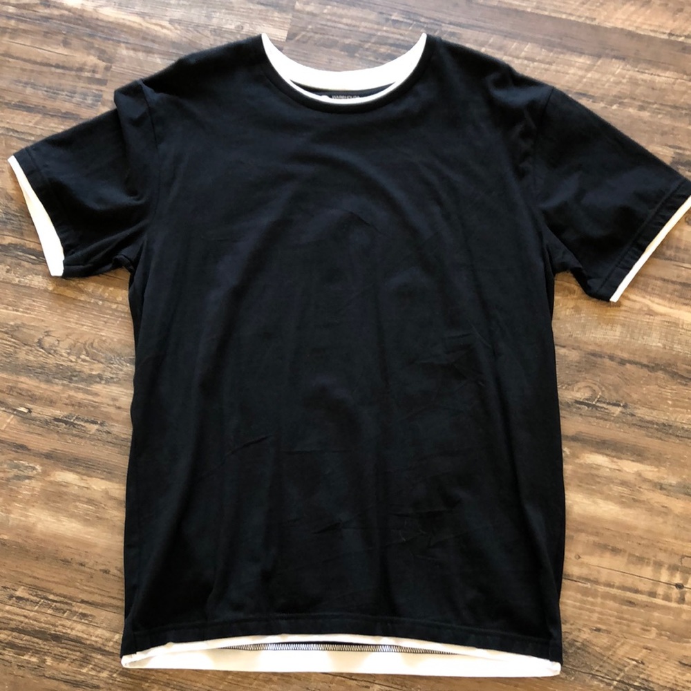 NWOT Warehouse One men’s black/white tshirt